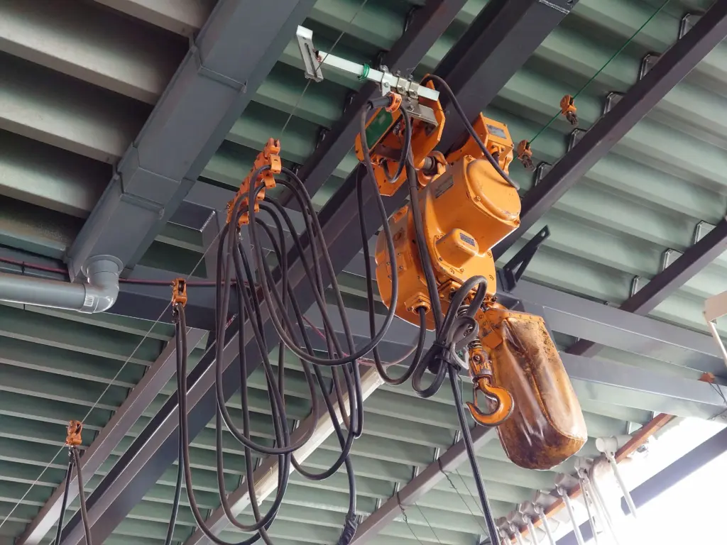 老朽化によるチェーンブロック交換イメージ画像